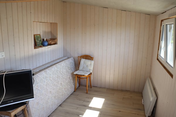 Hübsches Campinghaus in idyllischer Lage bei La Neuveville! 11