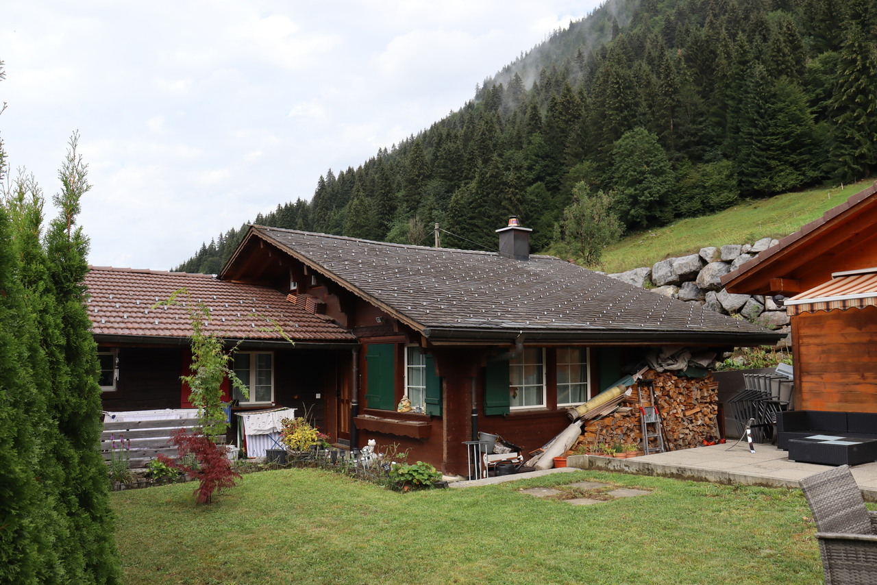 Immobilie in Saxeten - Kernrenoviertes 4.5-Zimmer-Haus mit Galerie in Saxeten! - Bild 0