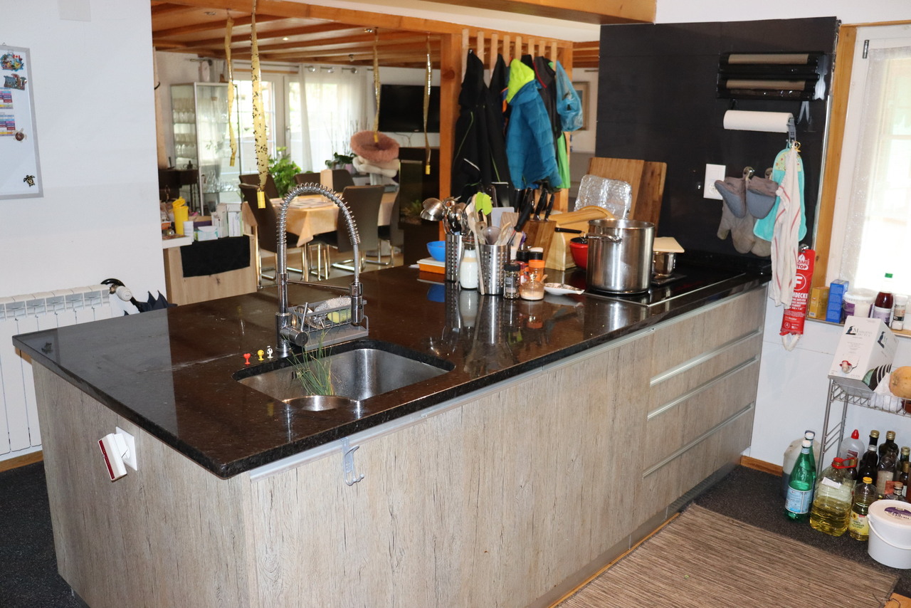 Immobilie in Saxeten - Kernrenoviertes 4.5-Zimmer-Haus mit Galerie in Saxeten! - Bild 3