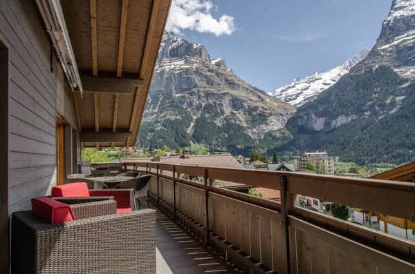 1.5-Zimmer-Dachgeschosswohnung, Chalet Bäreggblick 2