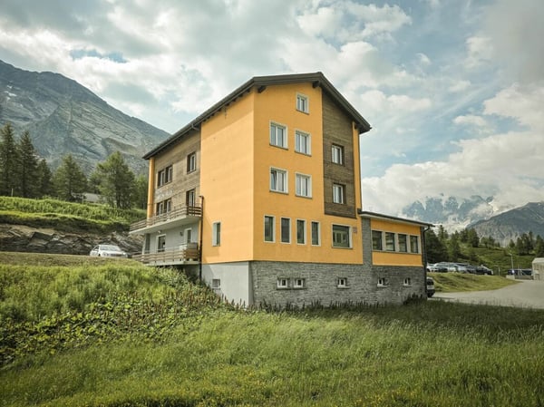 Hotel Restaurant Simplonblick auf der Passhöhe des Simplons 1