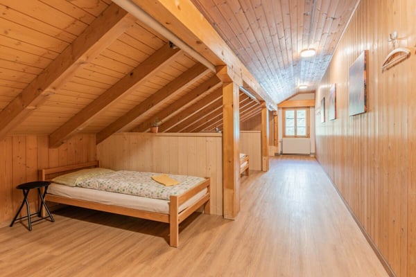 Historisches Berghotel Schwarenbach inmitten der imposanten Berner Alpen am Gemmipass 13