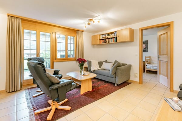 Komfortable Erdgeschosswohnung mit Bergblick, Chalet Nagano 10