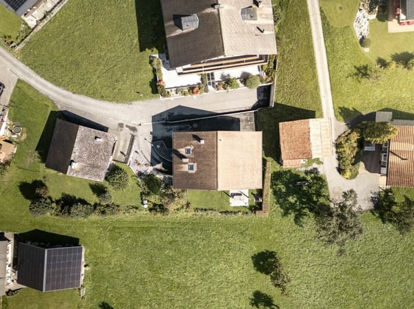 Grosszügige 1-Zimmer-Dachgeschosswohnung im Chalet Granit 23