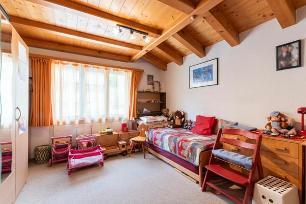 Grosszügige 1-Zimmer-Dachgeschosswohnung im Chalet Granit 13