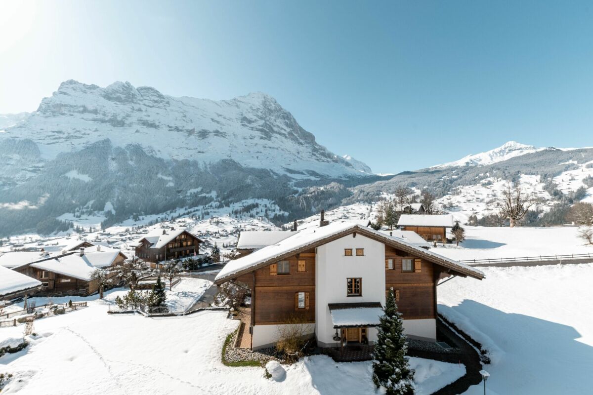 Appartement 4.5 pièces spacieux dans le chalet Gemel avec vue sur la montagne