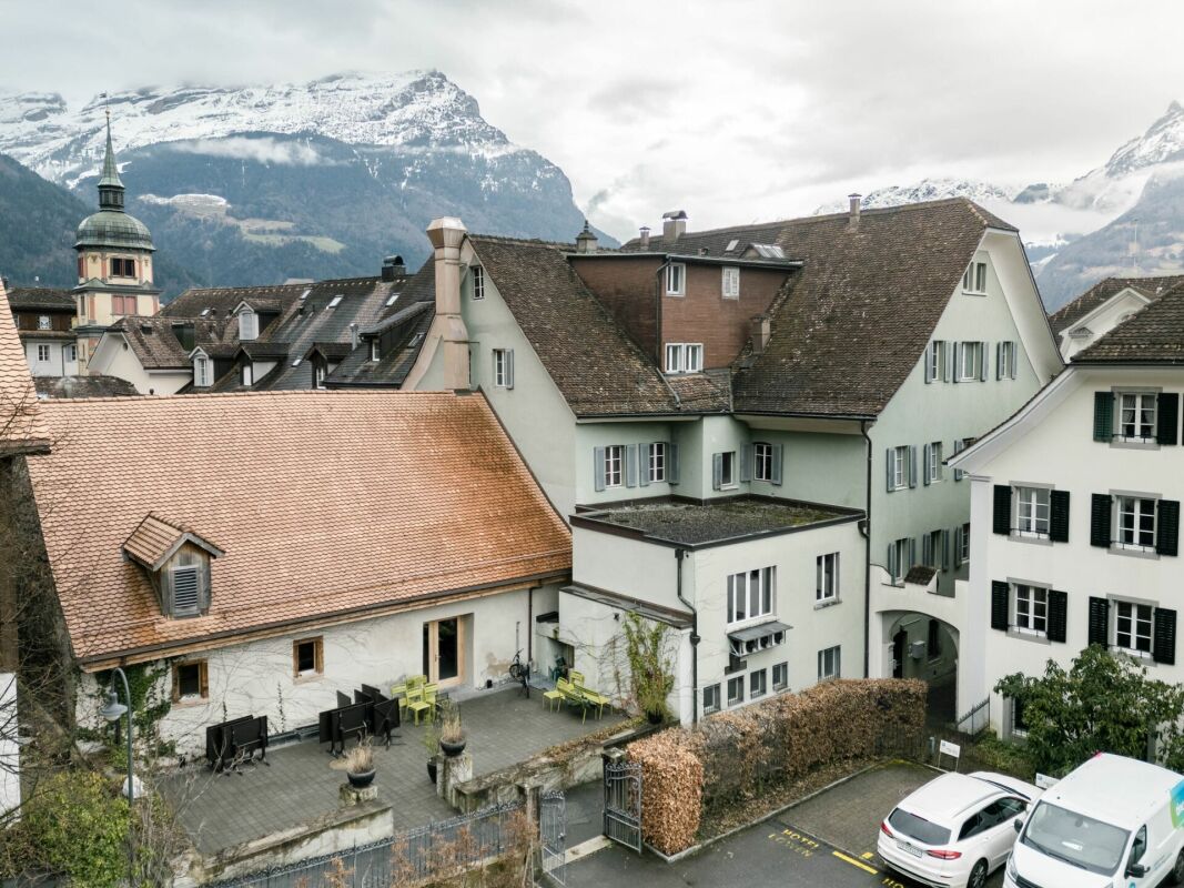 Hotel Restaurant Zum Schwarzen Löwen in Altdorf