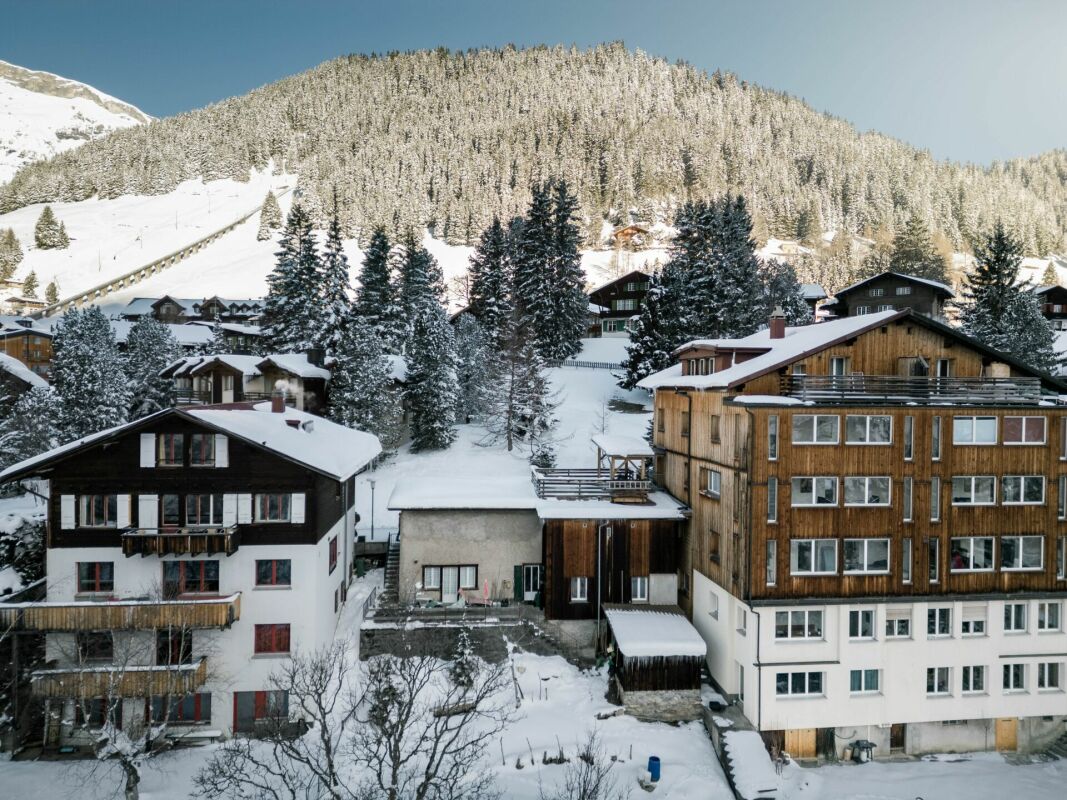 Appartement 3 pièces avec espace extérieur dans la maison Murmeli, Mürren