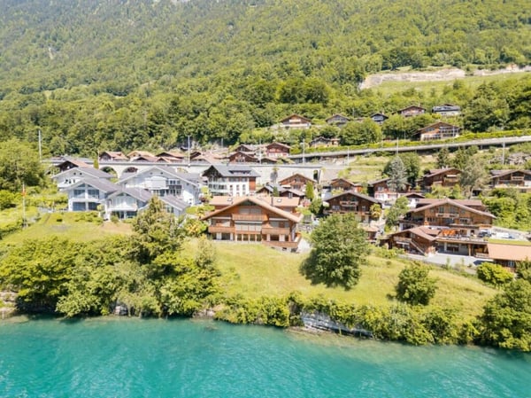 Wunderschöne 4.5-Zimmerwohnung mit Bootsplatz und Seesicht, Chalet Brienzersee 1