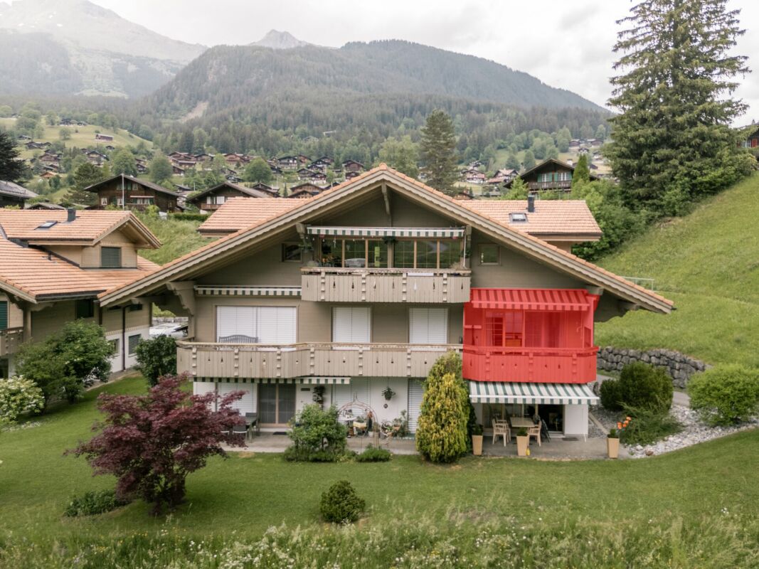 Charmante 2.5-Zimmerwohnung in der Überbauung Eiger