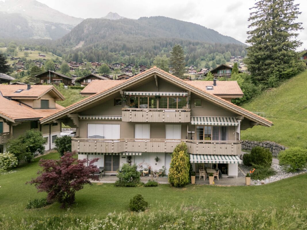 Charmante 2.5-Zimmerwohnung in der Überbauung Eiger