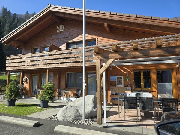 Chalet Gafri Bed and Breakfast 4