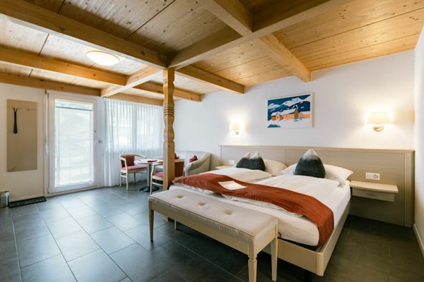 Chalet Gafri Bed and Breakfast 8