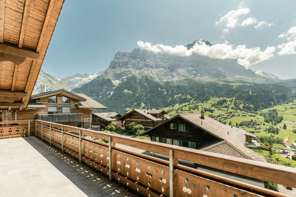 Die exklusive 8.5-Zimmerwohnung mit Galerie, Chalet Silberblume 1
