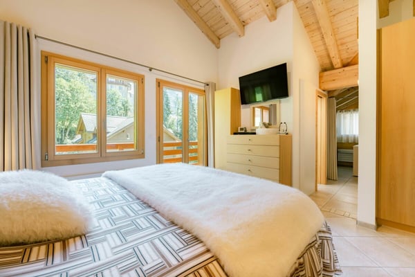 Ski-in/Ski-out Penthouse in Wengen 16