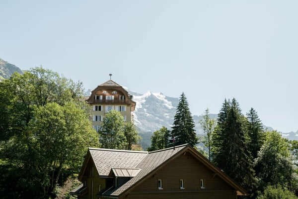 Ski-in/Ski-out Penthouse in Wengen 28