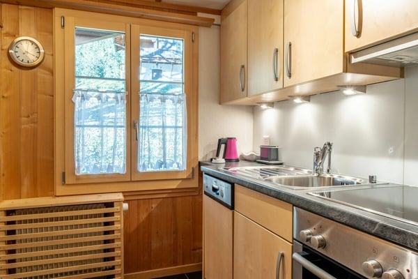 3.5-Zimmerwohnung im Dachgeschoss, Chalet Tambour 3