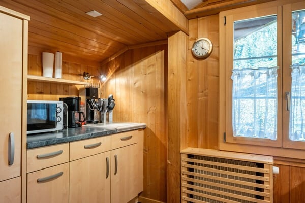 3.5-Zimmerwohnung im Dachgeschoss, Chalet Tambour 5