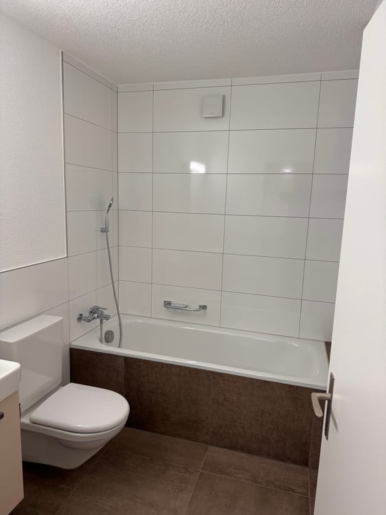 Helle 4.5-Zimmer-Wohnung mit Balkon und schöner Aussicht in Zuchwil 9