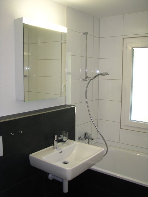 Helle 4.5-Zimmer-Wohnung mit Balkon und Aussicht in Zuchwil 3