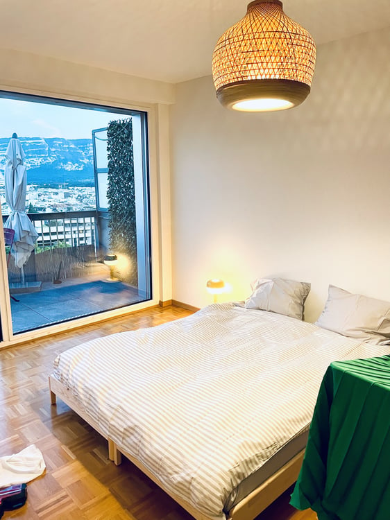 APPARTEMENT 4 PIÈCES À GENÈVE - SAINT-JEAN/CHARMILLES, MEUBLÉ, DURÉE D 7
