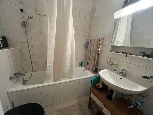 APPARTEMENT 2½ PIÈCES À BIEL/BIENNE (BE), MEUBLÉ, DURÉE DÉTERMINÉE 10