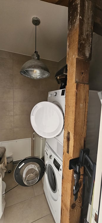 APPARTEMENT MANSARDÉ 3½ PIÈCES À LAUSANNE - CENTRE-VILLE, MEUBLÉ, DURÉ 9