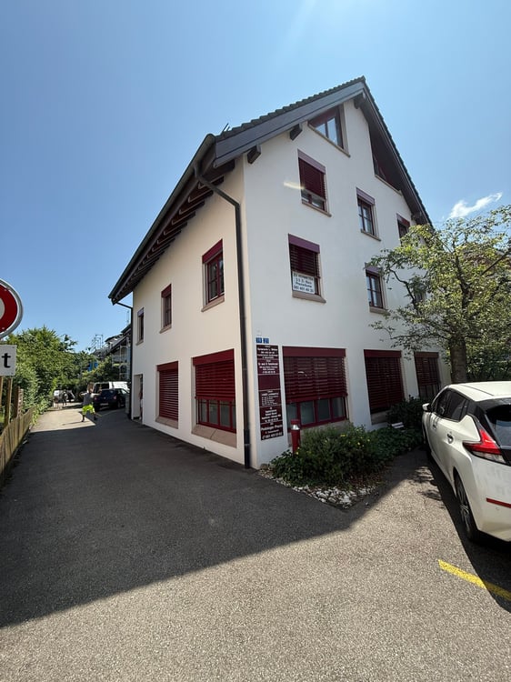 Praxis an zentraler Lage in Oberwil 7