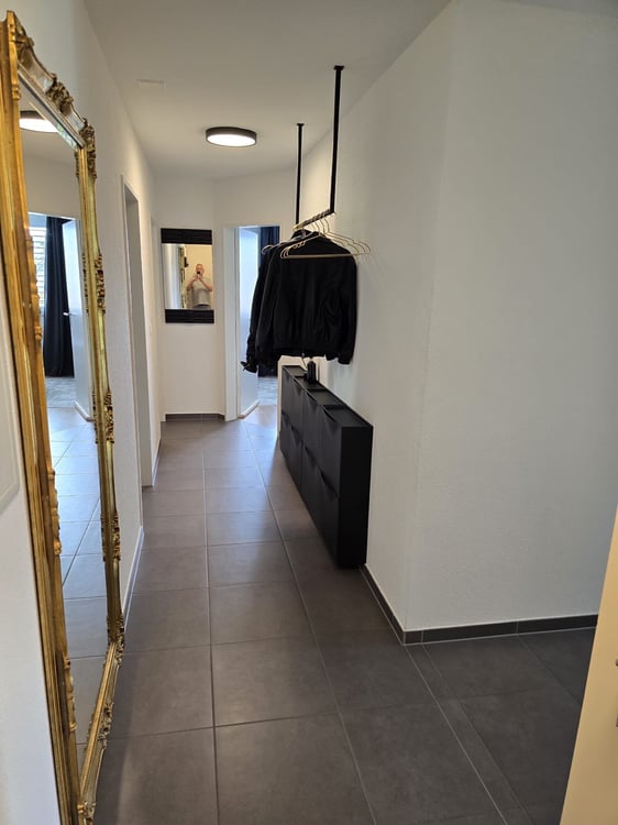 Helle 4.5-Zimmer-Wohnung mit grossem Balkon 7