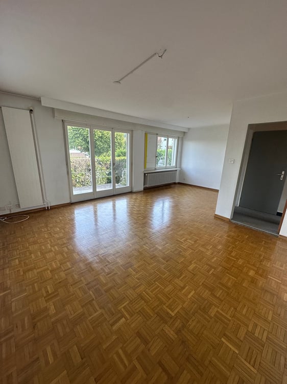 Doppeleinfamilienhaus in Hofstetten-Flüh – Renovationsobjekt an guter Lage 34