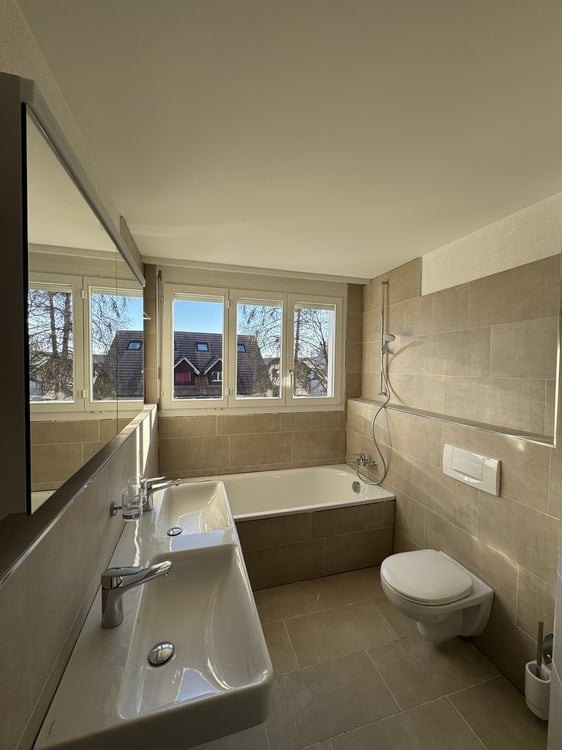 Frisch Sanierte - 9.5 Zimmer-Maisonette-Dachwohnung mit 310m2 7