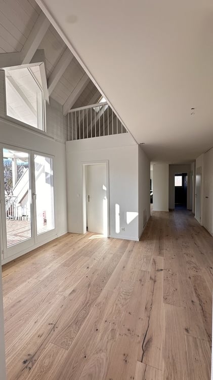 Frisch Sanierte - 9.5 Zimmer-Maisonette-Dachwohnung mit 310m2 2