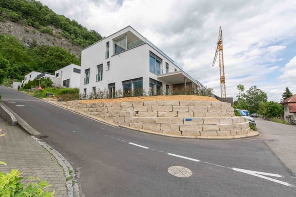 Neubau-Doppeleinfamilienhaus mit Weitsicht 2