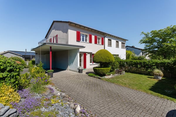 Saniertes Bijou im beliebten Einfamilienhausquartier von Altstetten 1