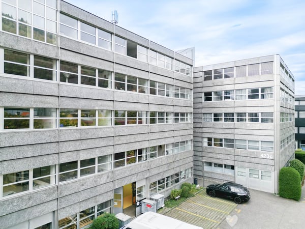 Zwei Gewerbeliegenschaften, ein attraktives Investment 6