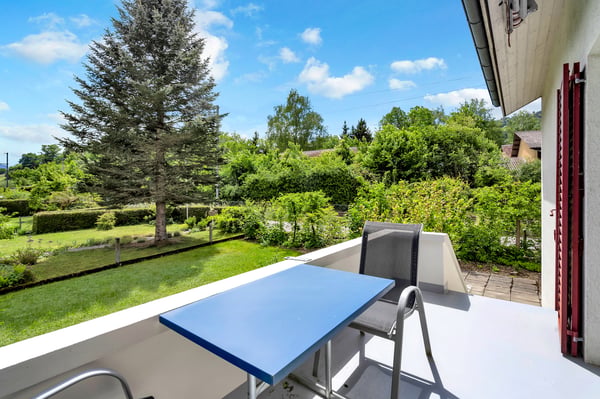 Freistehendes 5.5- Zimmer EFH mit Garten 4