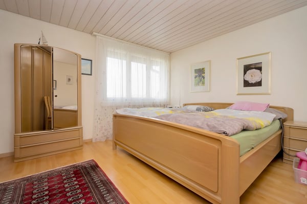 Gepflegtes 5.5- Zimmer Reihenmittelhaus mit Garten und Fernsicht 8