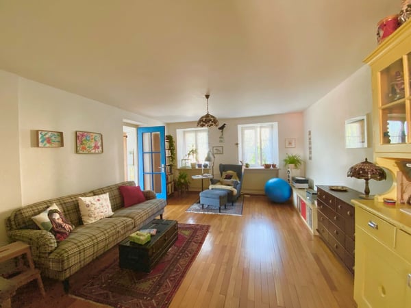 Mehrfamilienhaus mit drei Wohnungen und grossem Umschwung 5