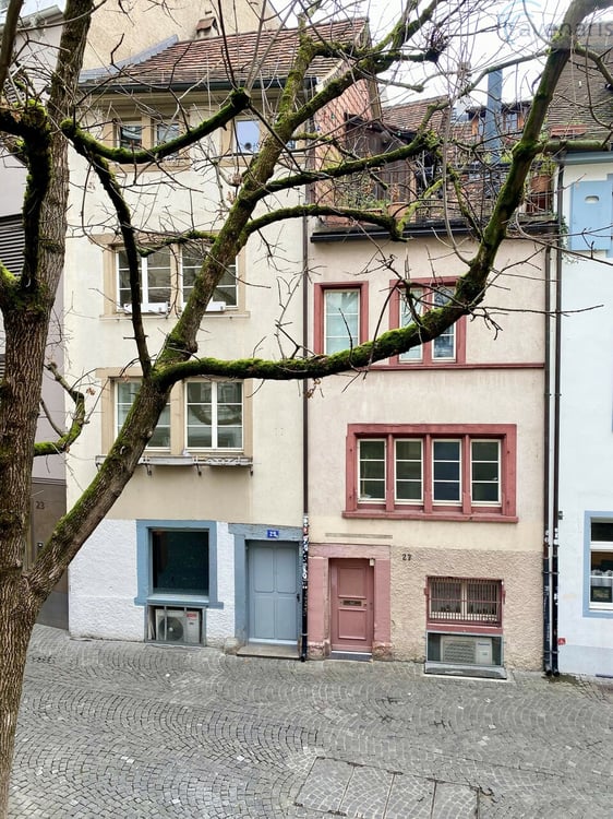 Geschäftsräumlichkeiten in der Innenstadt von Basel zu vermieten 3