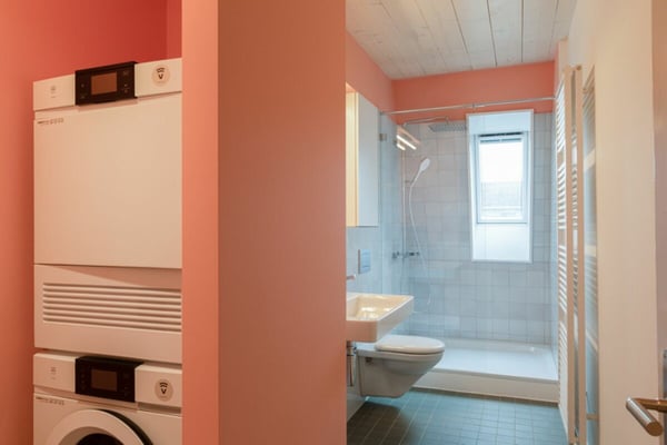 Modern ausgestattete 1 1/2-Zimmer-Maisonette-Dachwohnung im Zentrum des Gundeli 6