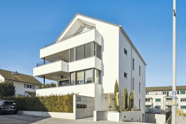 Neubau: Exklusive 3.5-Zimmer-Gartenwohnung mit grosszügigem Gartenanteil und Einstellplatz 12