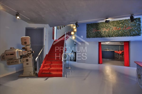 Einzigartige Investitionsmöglichkeit in zentraler Lage! 7