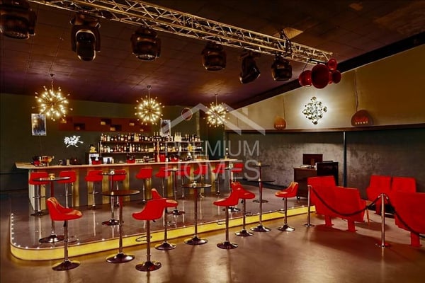 Einzigartige Investitionsmöglichkeit in zentraler Lage! 9