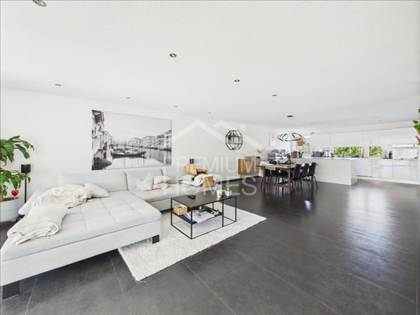 Ländliche Schönheit in neuem Glanz 8