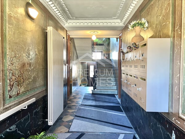 Bijou au centre de La Chaux-de-Fonds avec hypothèque excellente! 1