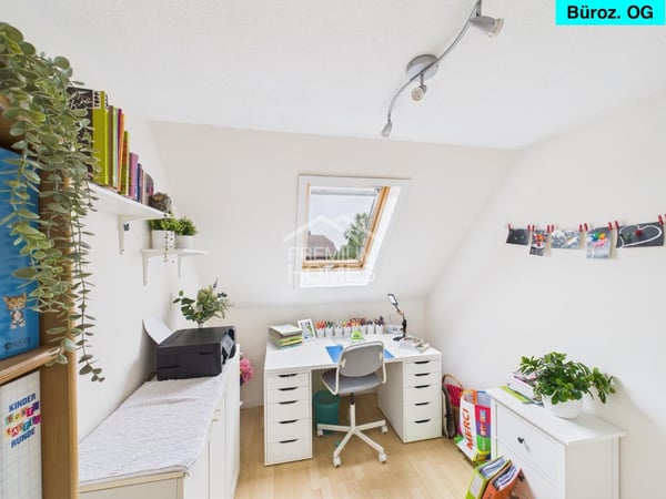 Zweifamilienhaus mit Alpenblick & Garten 10