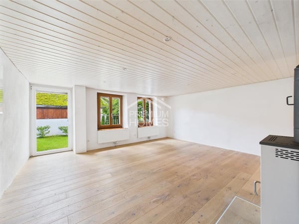 Licht, Raum und Ruhe ? Zweifamilienhaus mit Potenzial 2