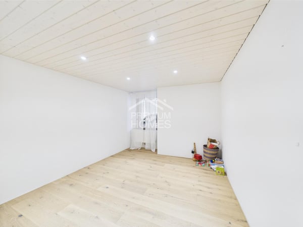 Licht, Raum und Ruhe ? Zweifamilienhaus mit Potenzial 6