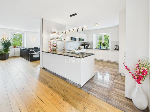 Generationsjuwel - Gemeinsam leben, Freiraum geniessen 2