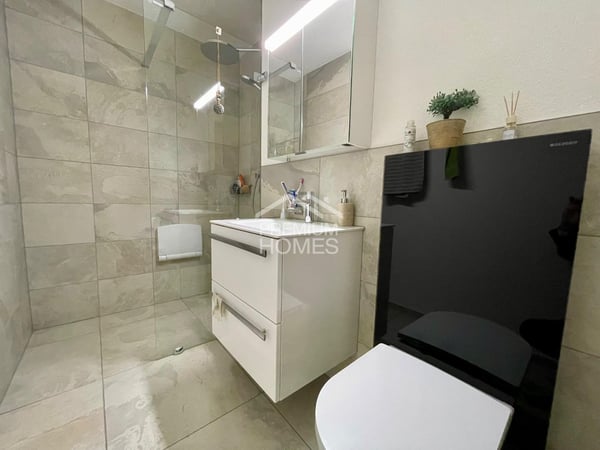 Grosszügige Wohnung mit Hobbyraum 7